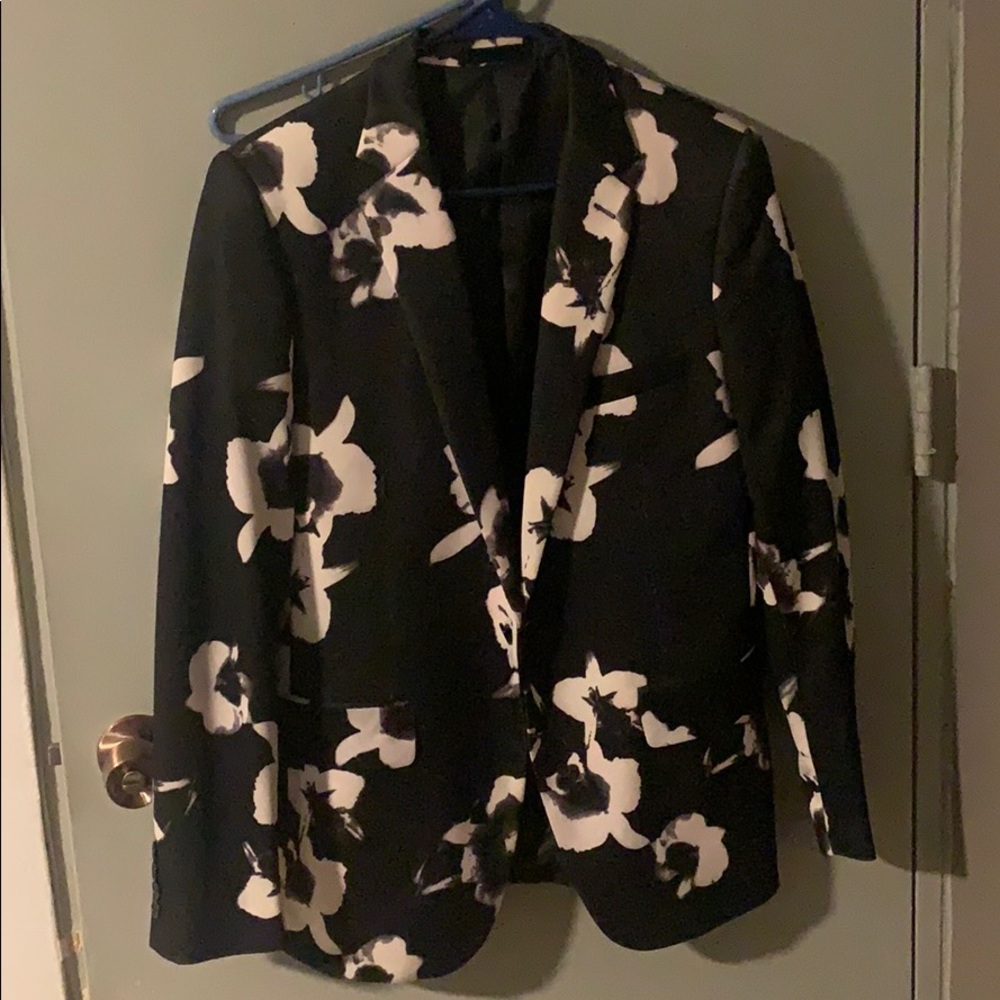 Cielo Designer Suit Blazer - Black and white